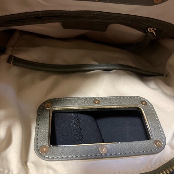 INC International Concepts olive green shoulder bag - Picture 2 of 3